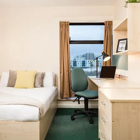 Arena Village 3* Leeds (West Yorkshire)
